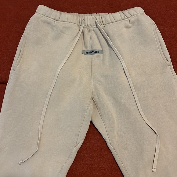 Essentials Fear of God Sweatpants - Picture 2 of 8